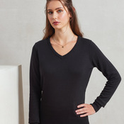 Women's v-neck knitted sweater