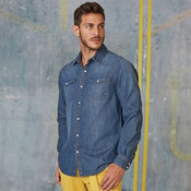 Men's long-sleeved denim shirt